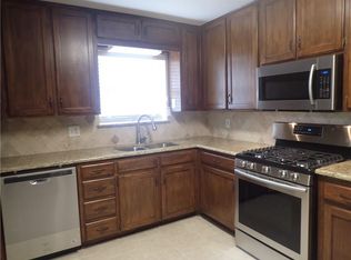 1604 Martin Luther Dr, Arlington, TX 76010