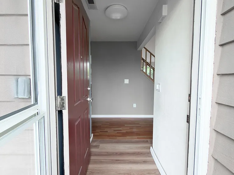 32709 19th Pl SW — Photo 2