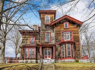 4 Mount Vernon St APT 4, Haverhill, MA 01830