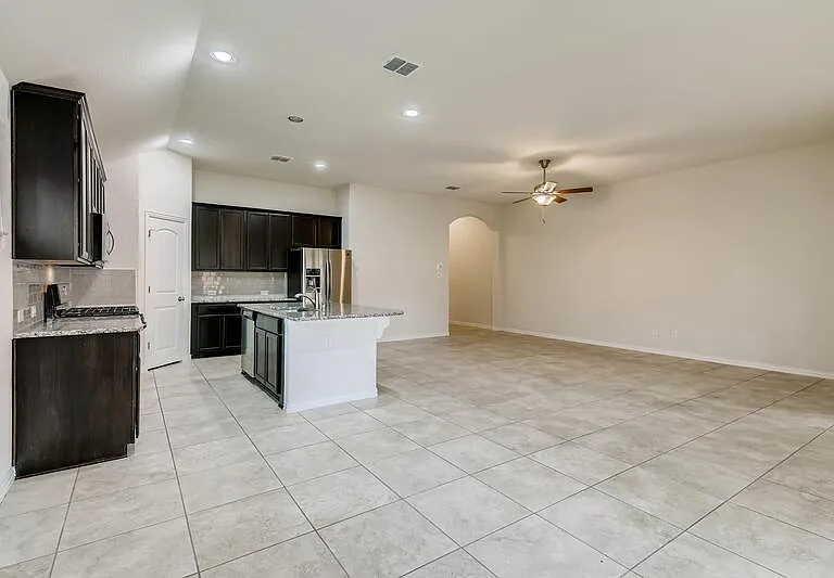 13827 Quiet Fox Ln — Photo 9