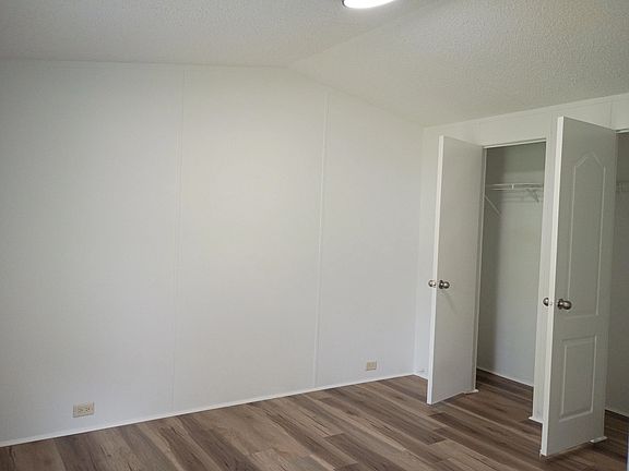 5th image of 32 Luke Dr #32