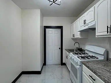 1183 Broad St #11 — photo 2 of 8