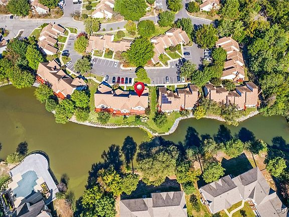 3rd image of 3124 Lake Terrace Ct #71