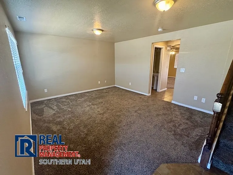 3155 S Hidden Valley Dr #252 — Photo 3