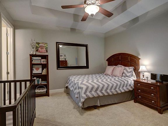 5th image of 1101 Walnut St Unit 1105
