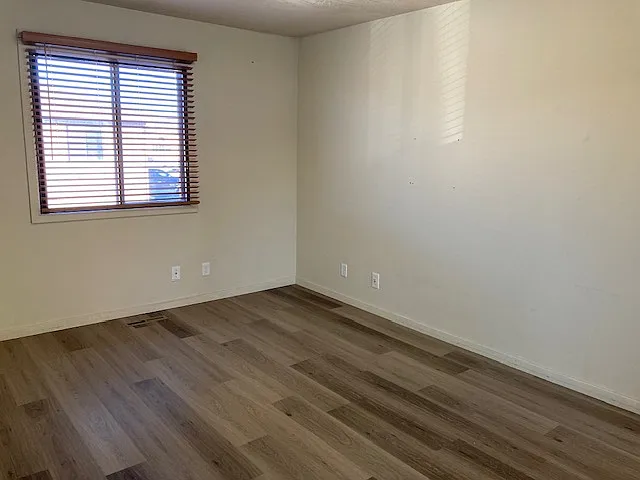 Building Photo - 629 Kennedy Dr #4