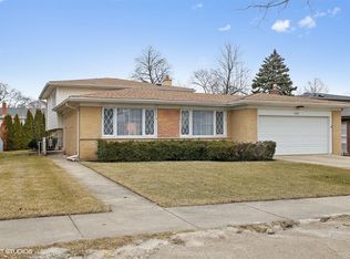 1208 W Sunset Rd, Mount Prospect, IL 60056