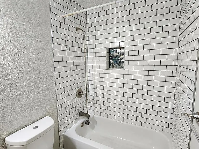 1805 Magnolia Ave — Photo 28