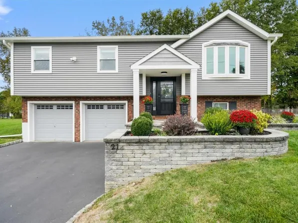 21 Knights Circle, Newburgh, NY 12550