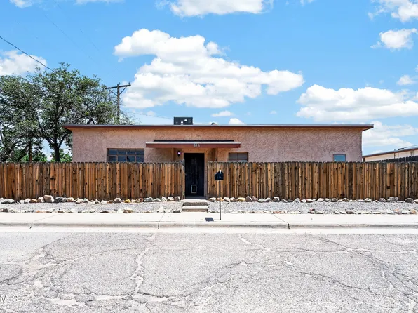 838 N Manzanita St, Las Cruces, NM 88001