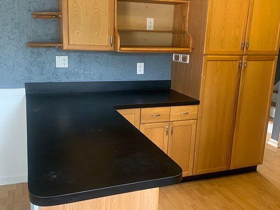 4th image of 3593 Lansdowne Dr