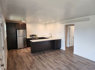 3012 W 10th St #4, The Dalles, OR