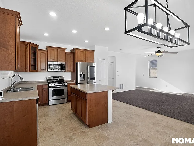 5459 N Chestnut St — Photo 9