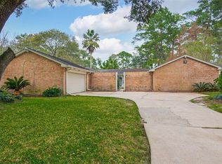 12610 Bexhill Dr, Houston, TX 77065