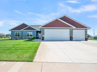 1609 36th St, Spirit Lake, IA 51360