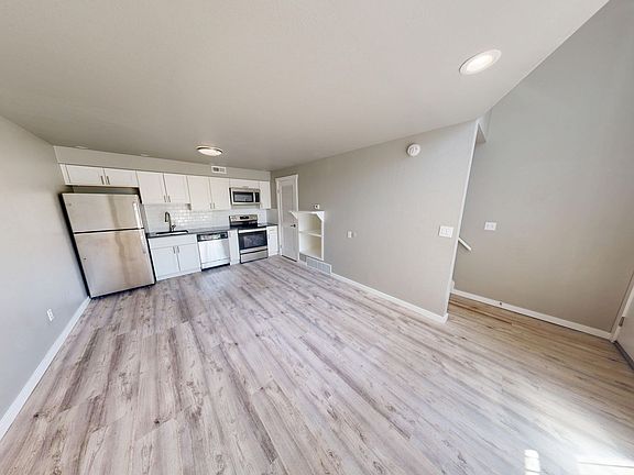 4th image of 3460 Madison Ave APT 3