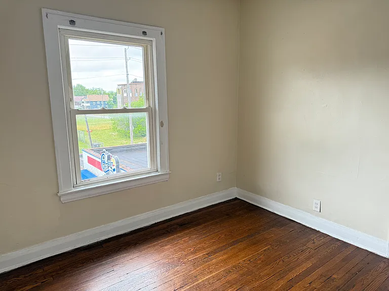 12305 Fairport Ave #2 — Photo 8