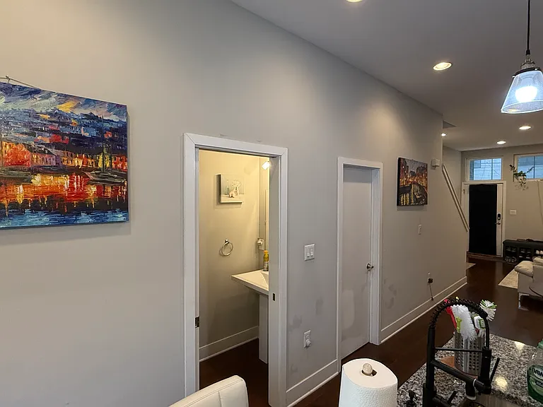 1328 N Howard St — Photo 5