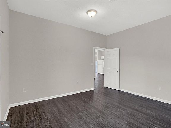 5th image of 343 S Pine St