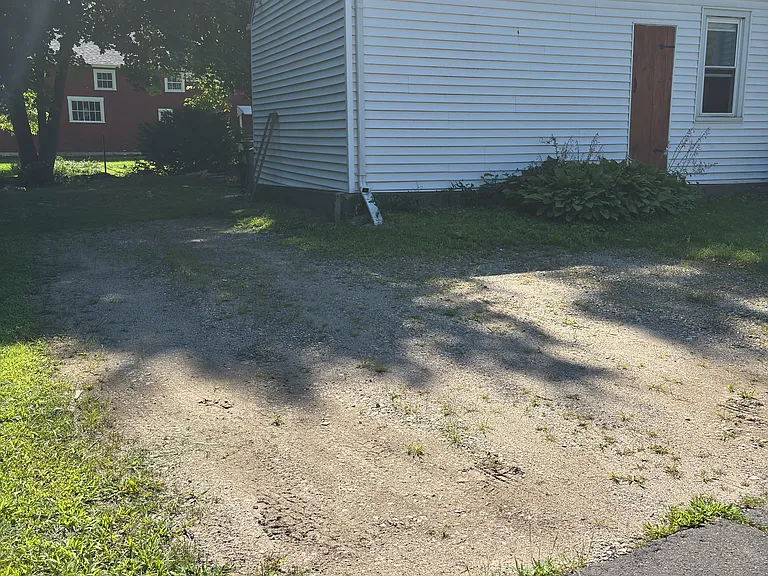 270 South St — Photo 13