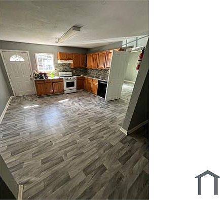 4th image of 4402 Highland Rd