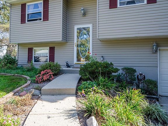 2nd image of 1513 Mutz Dr