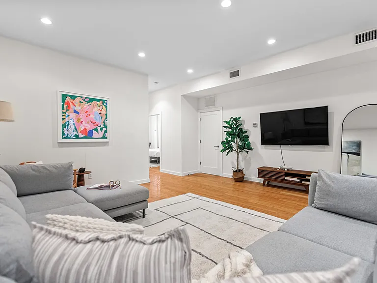 311 Church St #3 — Photo 7