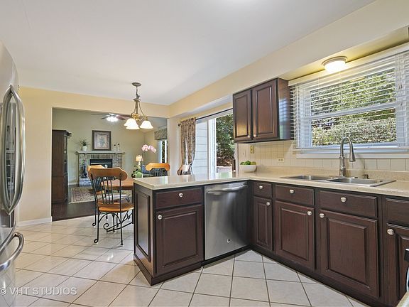 4th image of 18684 W Jasmine Ct