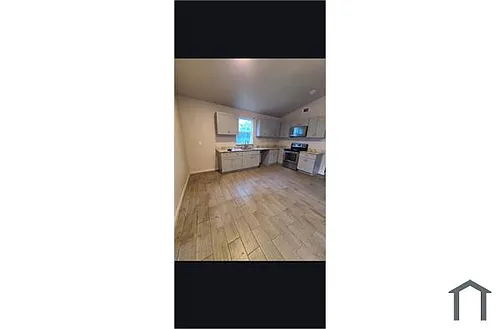 19425 E Highway 6 Photo 1