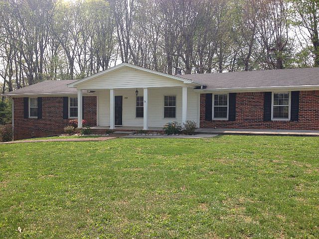1st image of 1545 Dellwood Ave