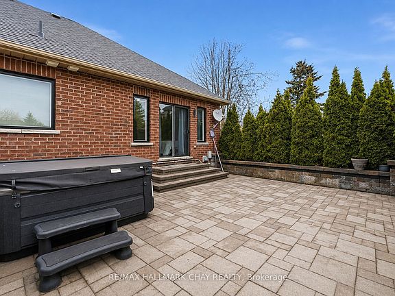 5th image of 13 Brykman Rd