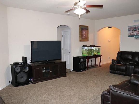 3rd image of 9821 Paseo Bonita Dr