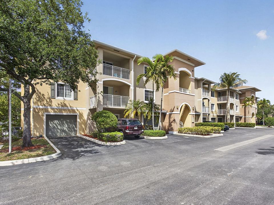 1st image of 6510 Emerald Dunes Dr APT 308