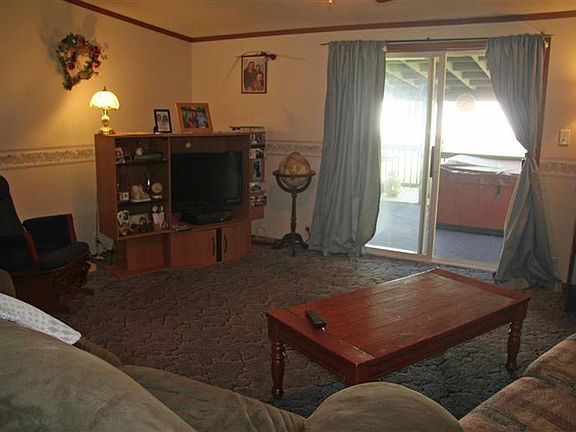 4th image of 76 Finnerty Ln