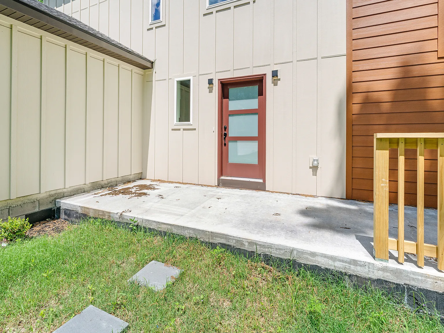 3 bed, 2.5 bath, 1580 sqft, $2,200 — Photo 4