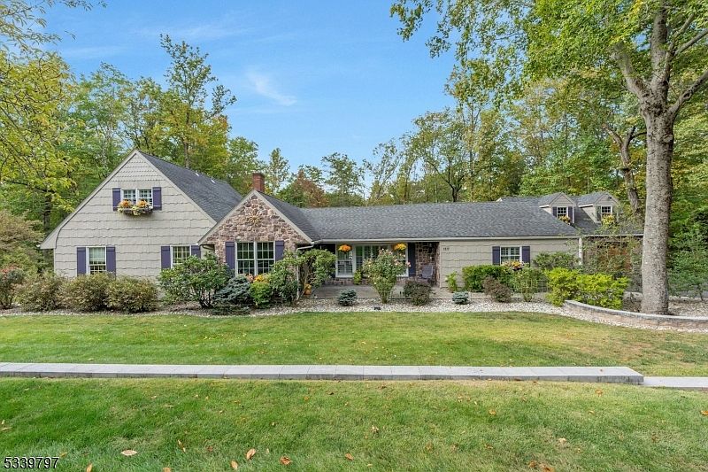 1st image of 1277 Dogwood Dr
