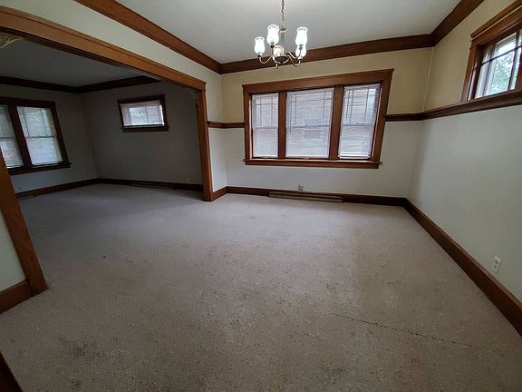 2nd image of 2423 20th St