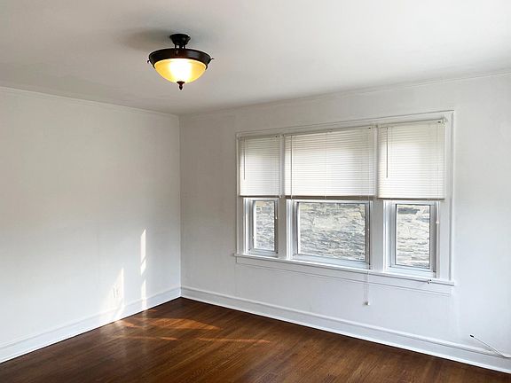 3rd image of 104 Park Ave APT 1