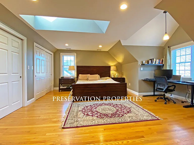 375 Lowell Ave — Photo 9