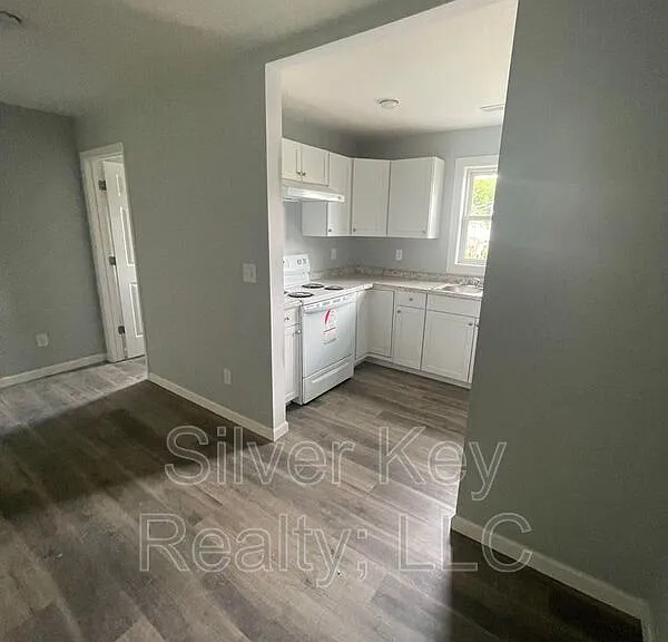 804 Ingleside Ave #3 — Photo 5