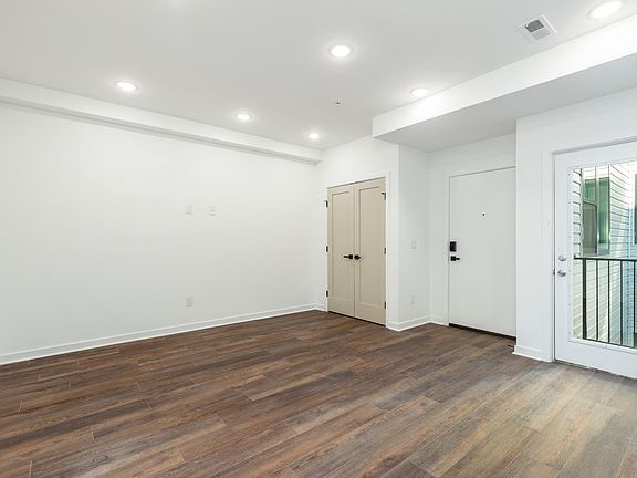 2nd image of 608 S American St #6