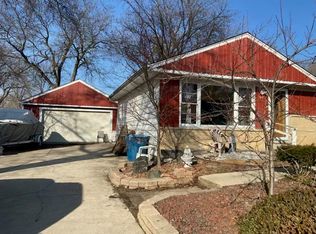 553 W Comstock Ave, Elmhurst, IL