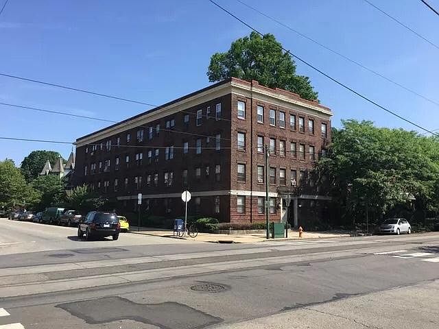 1st image of 4725 Chester Ave