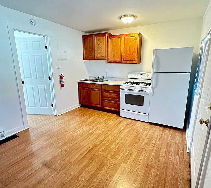 4545 Morrison Rd #102