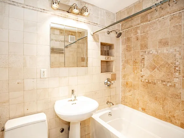 201 Saint Pauls Avenue image 21 of 37