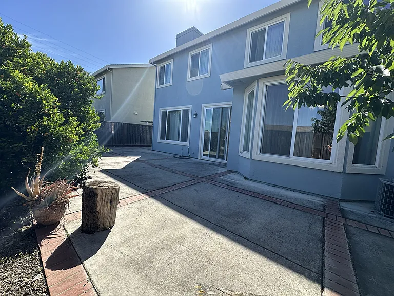 2065 McKenzie Pl — Photo 17