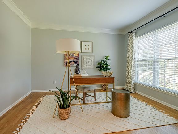 4th image of 400 W Griffin Ct