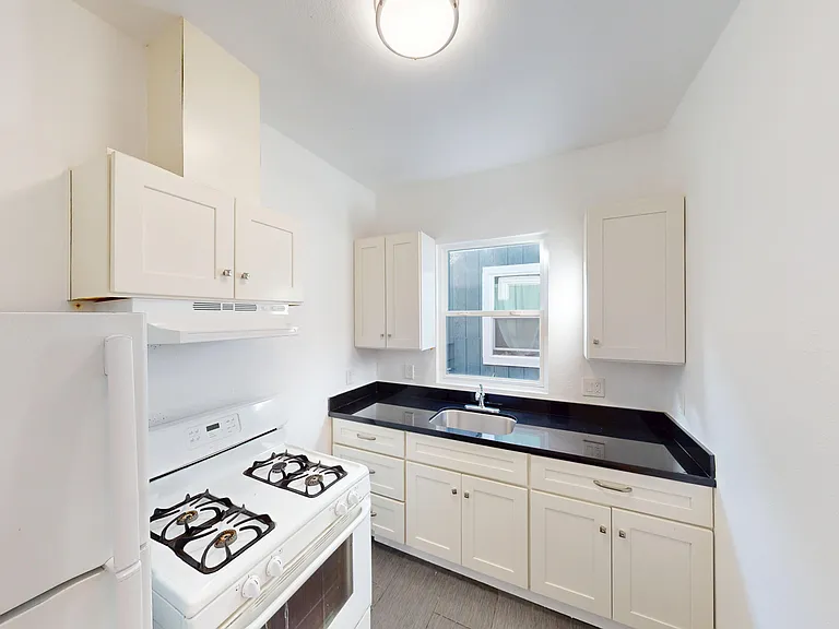 1717 12th St #H — Photo 1