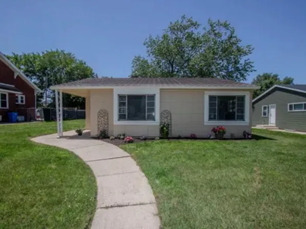 (undisclosed Address), Michigan City, IN 46360