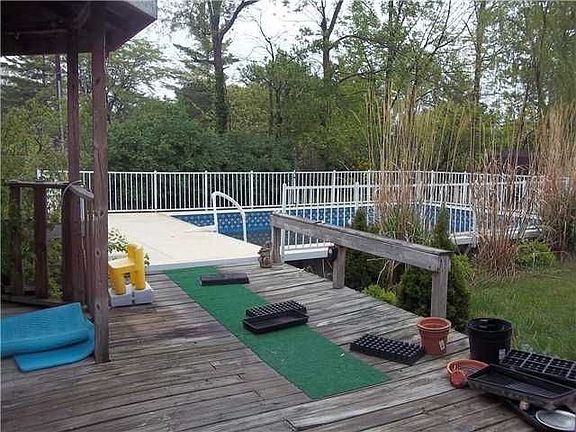 2nd image of 5015 Harpers Ln